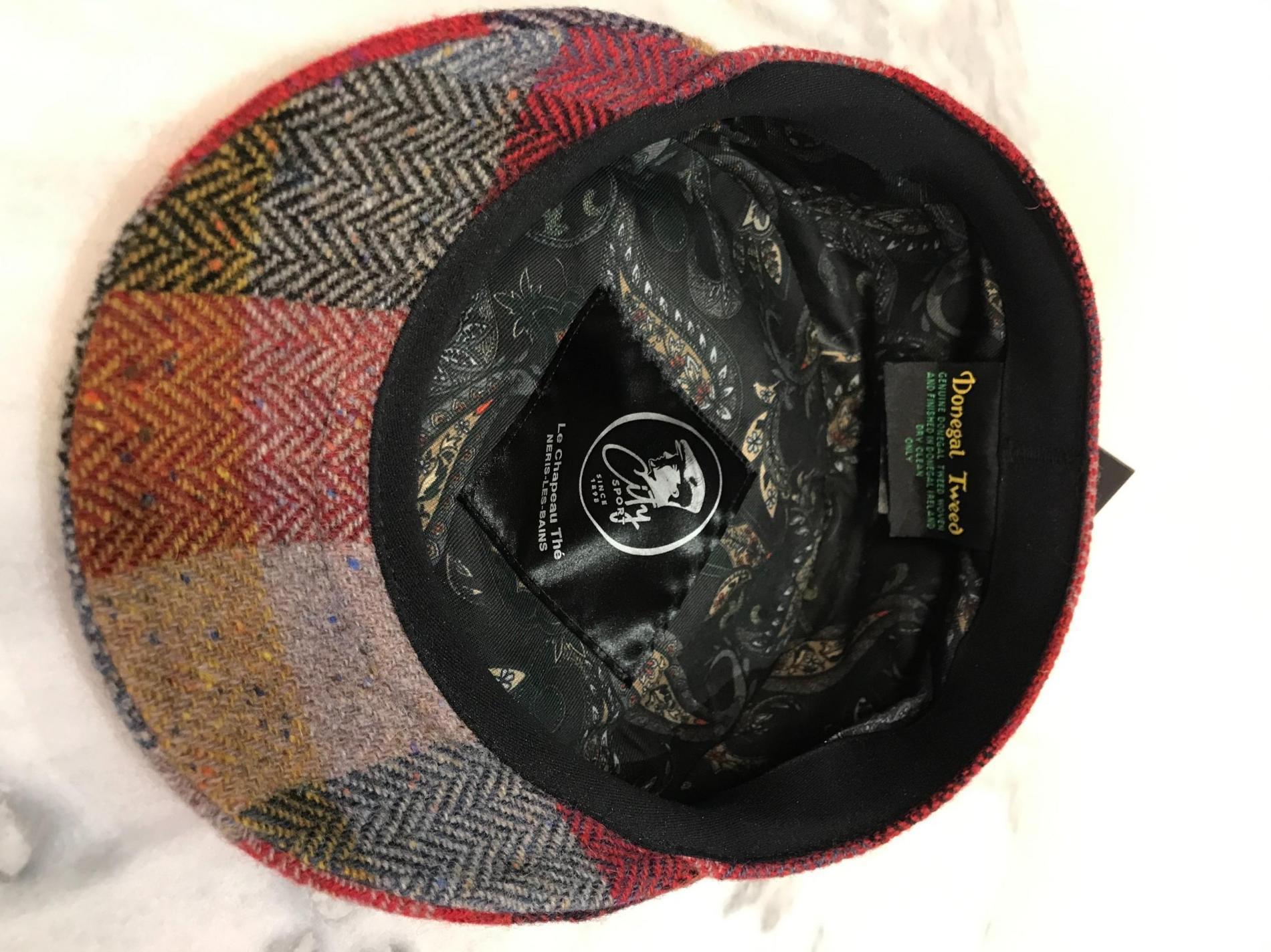 Casquette plate carreaux