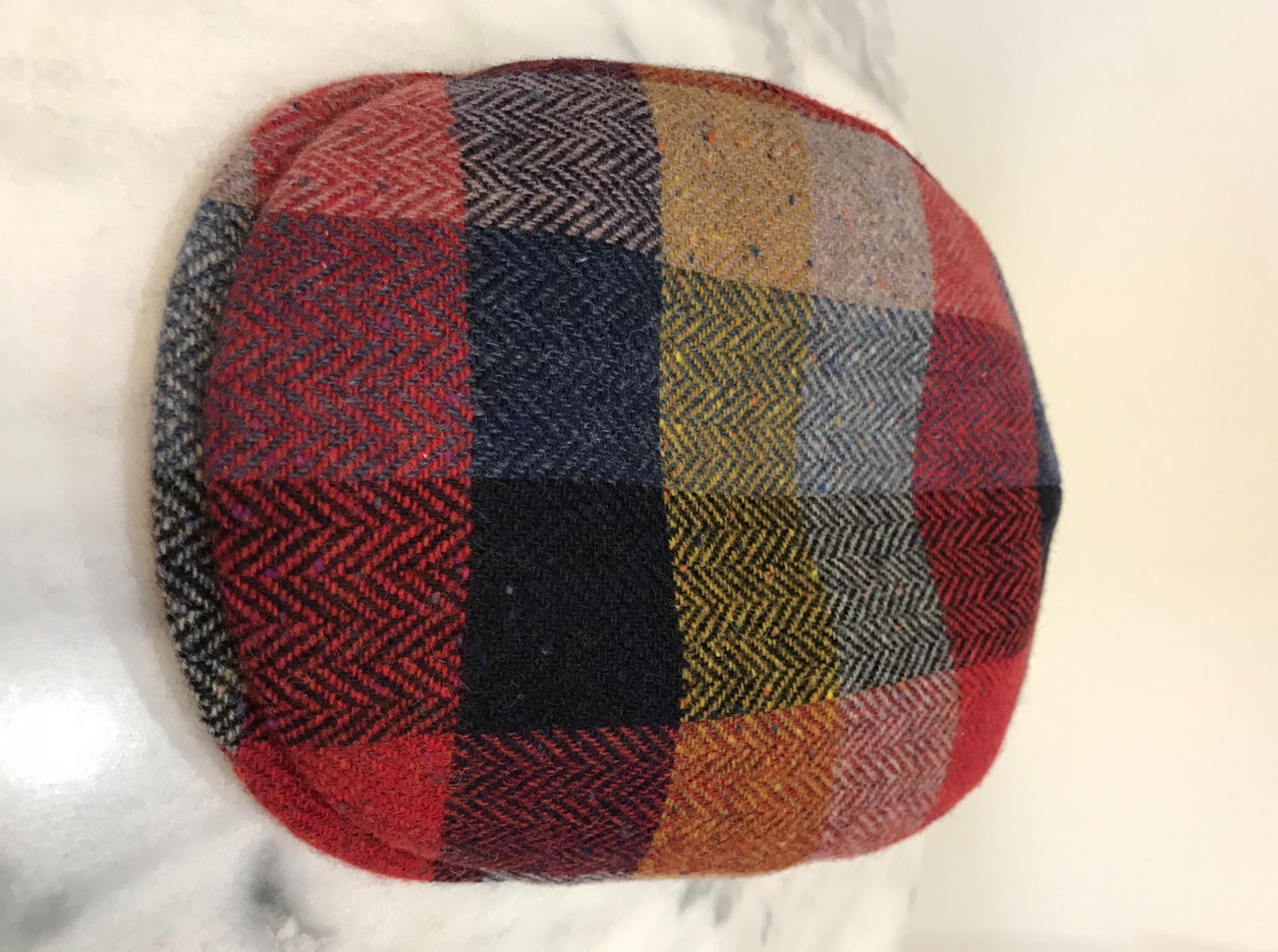 Casquette plate carreaux