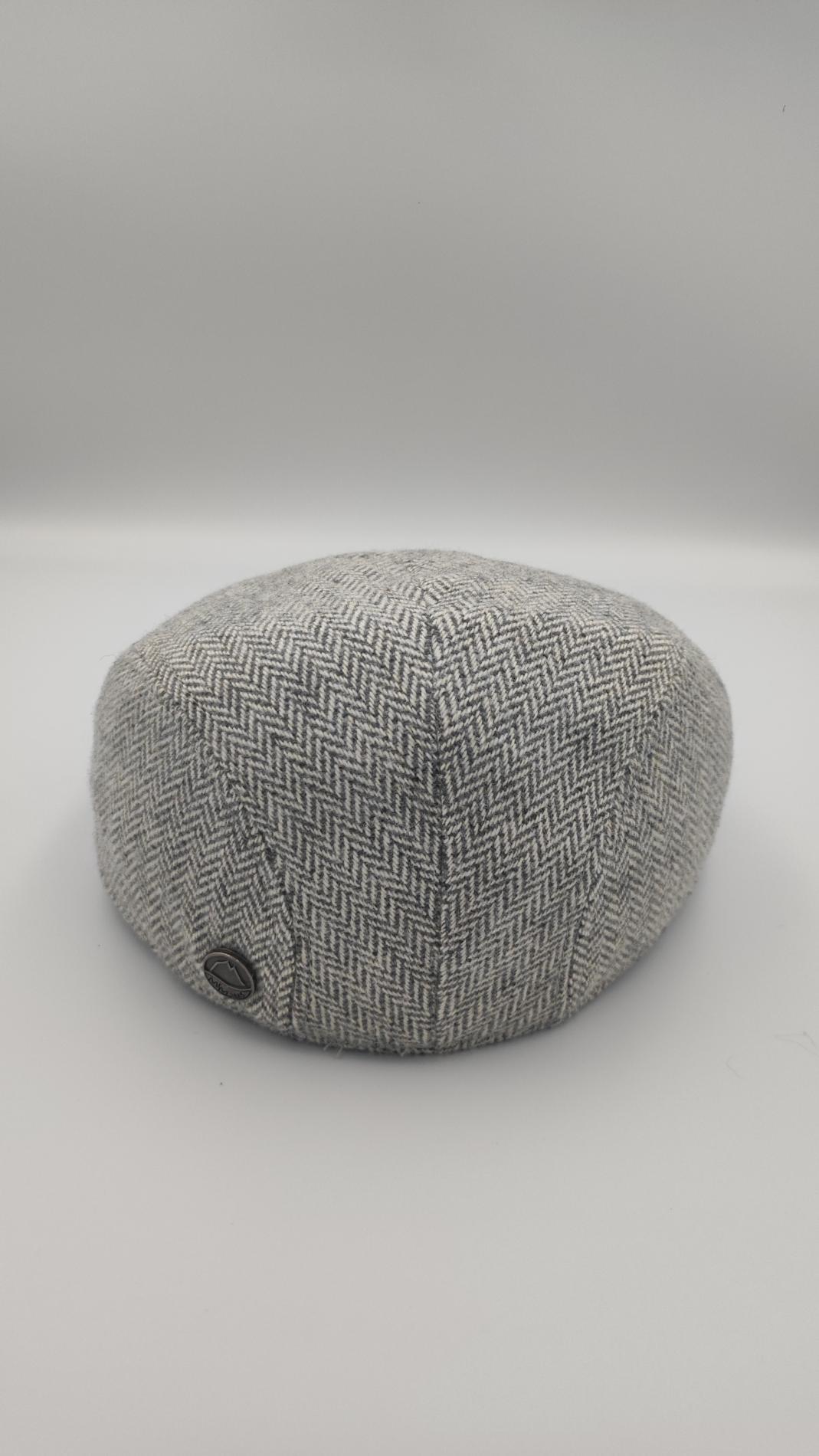 Casquette plate chevrons gris