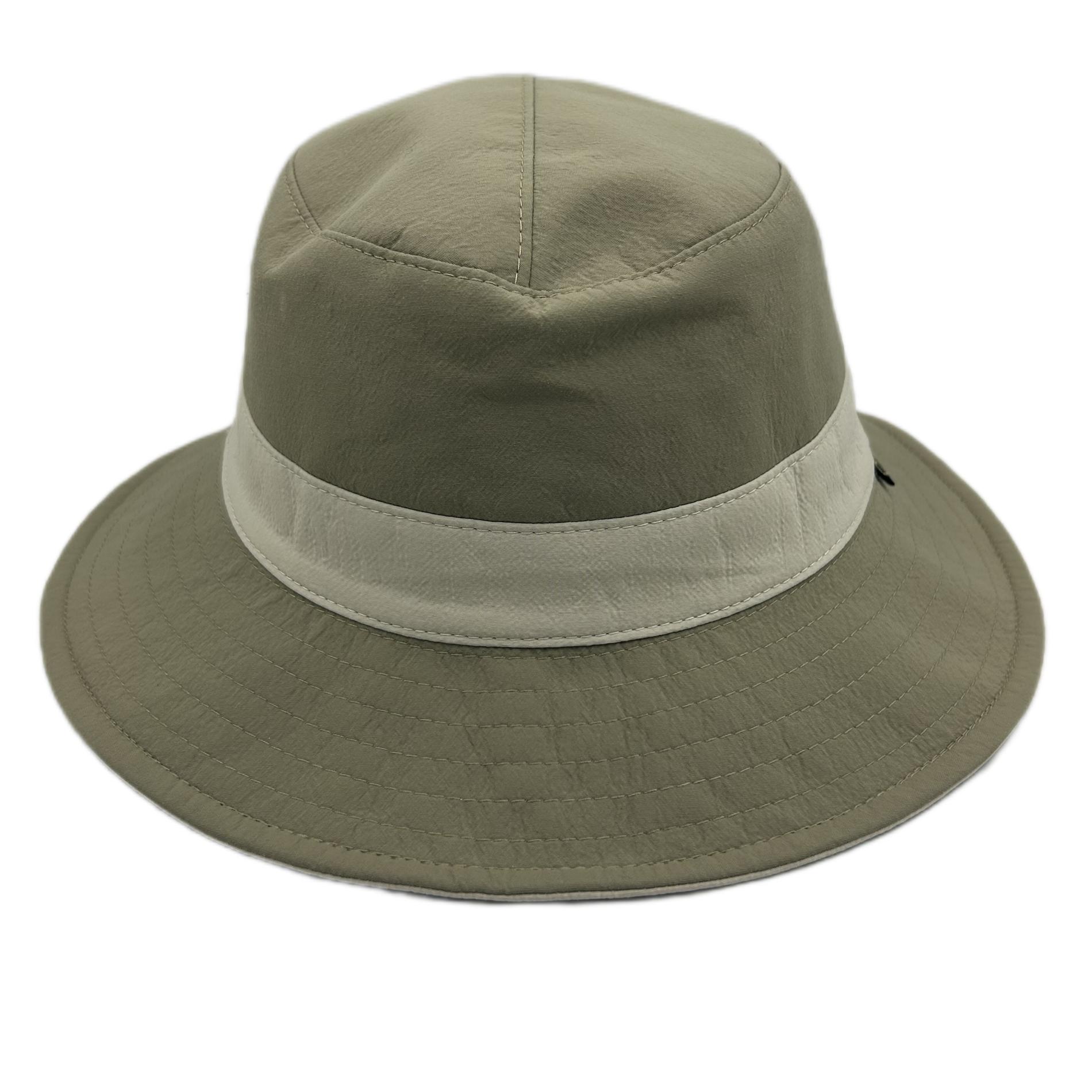 Chapeau de pluie kaki