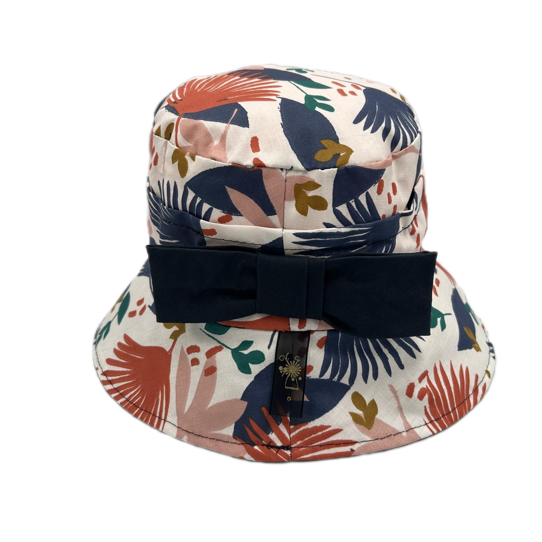 Chapeau de pluie fleuri