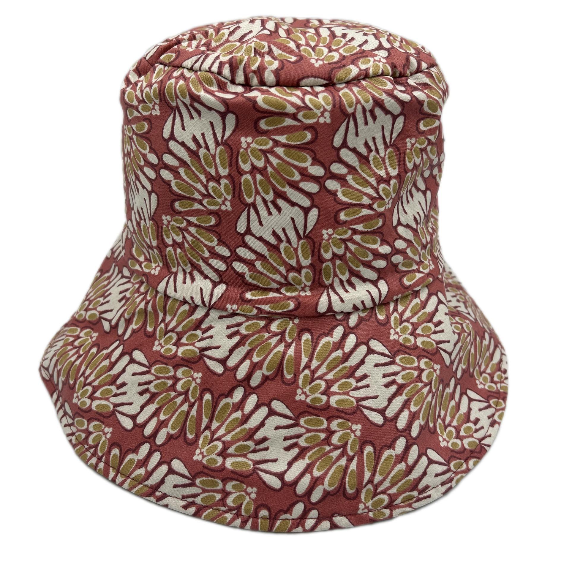 Chapeau de pluie bordeaux