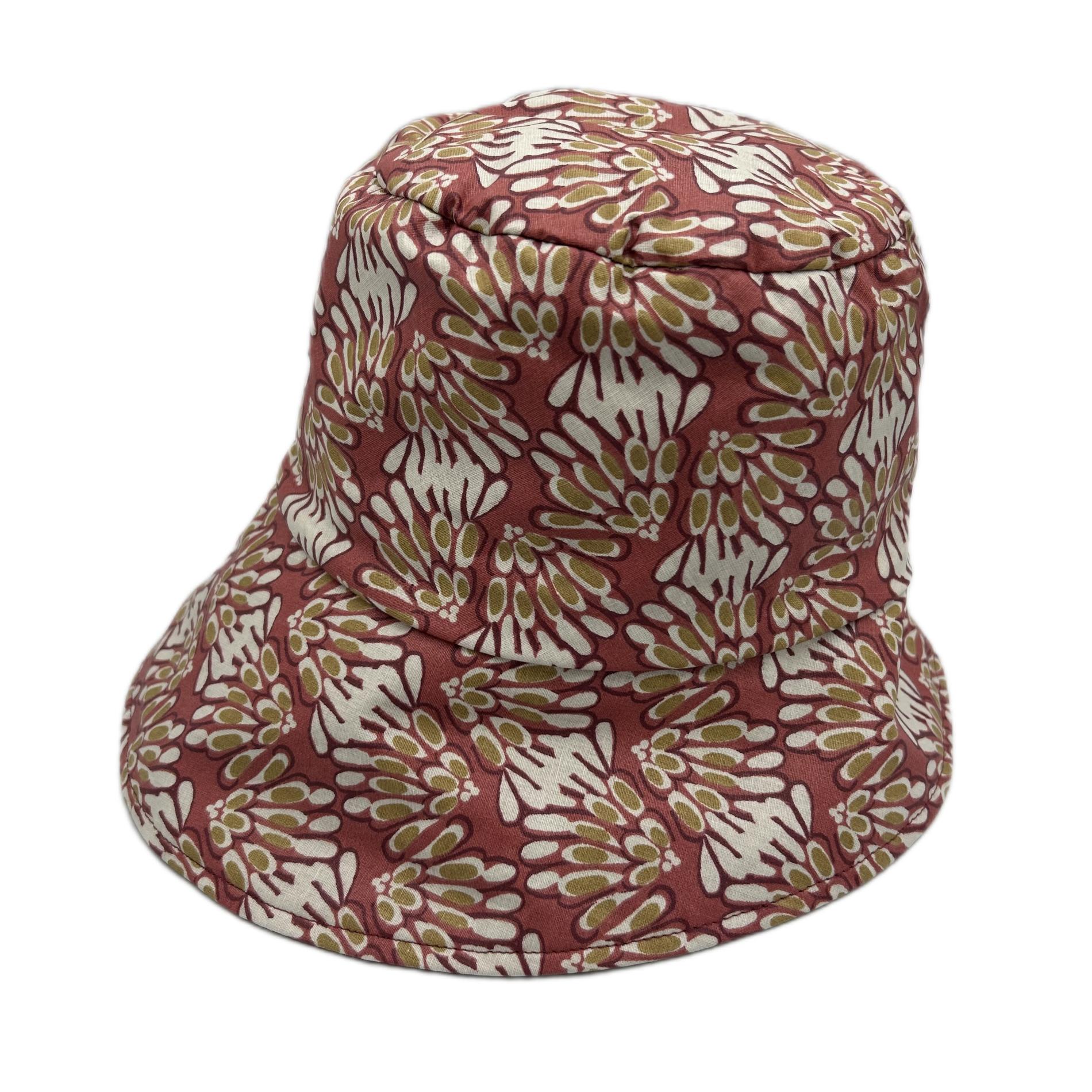 Chapeau de pluie bordeaux