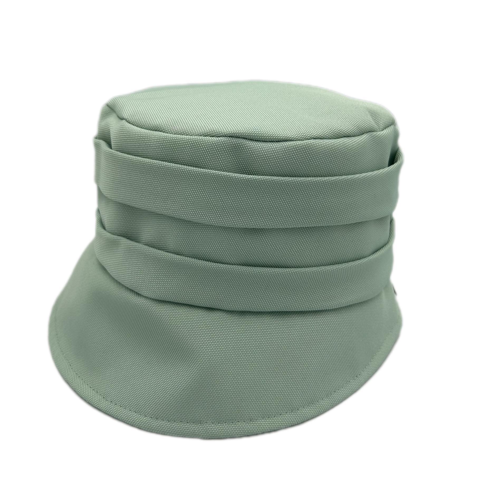 Chapeau de pluie vert clair