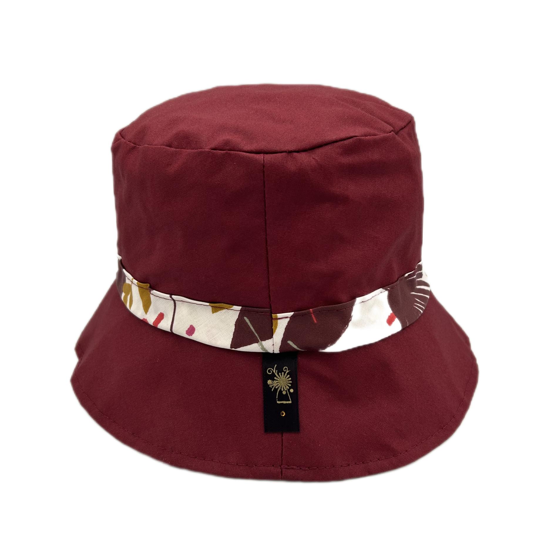 Chapeau de pluie bordeaux fleuri