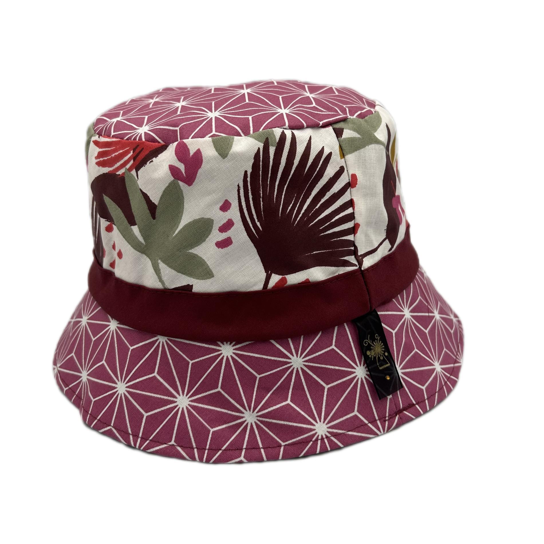 Chapeau de pluie bordeaux