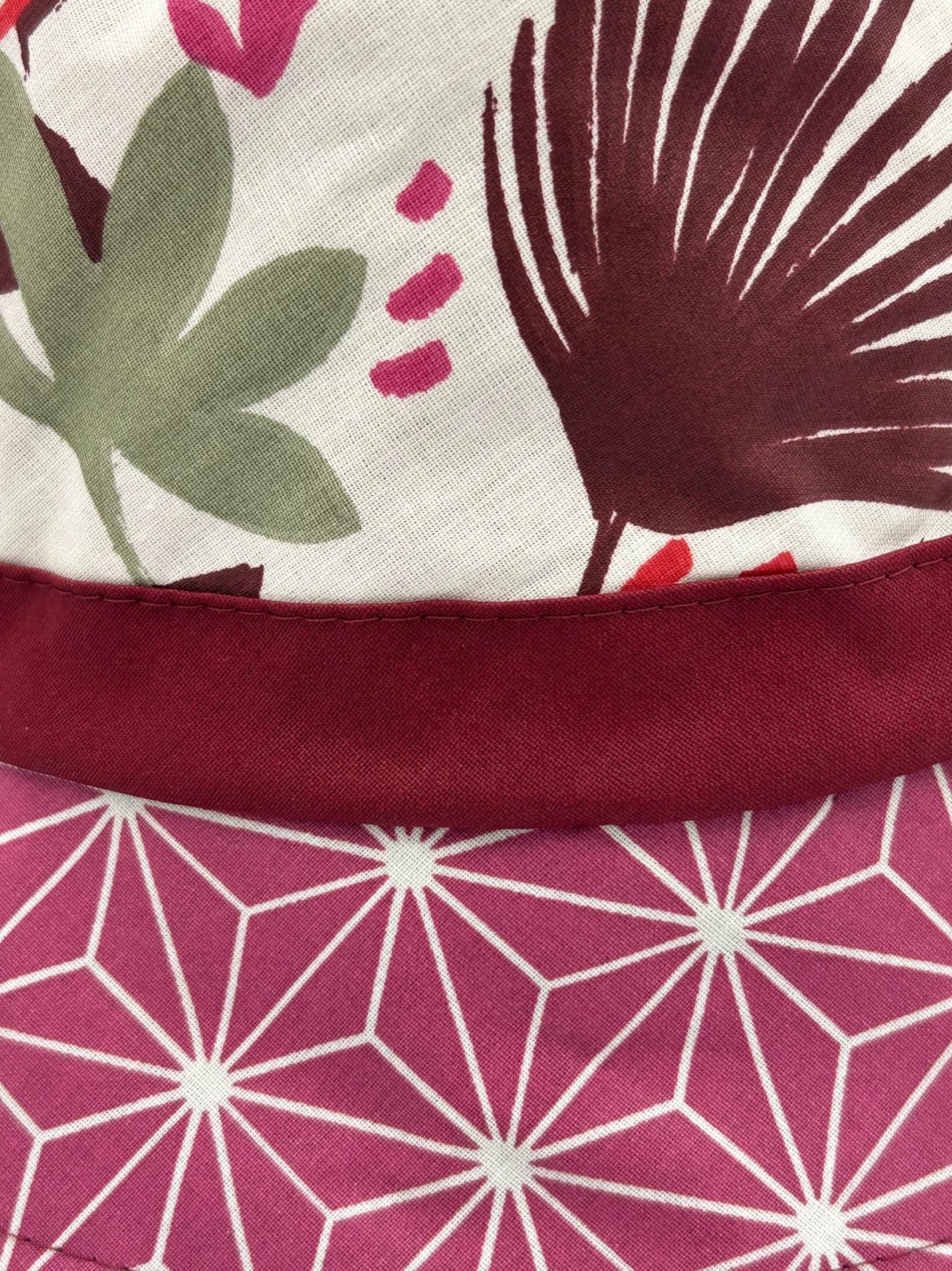 Chapeau de pluie bordeaux