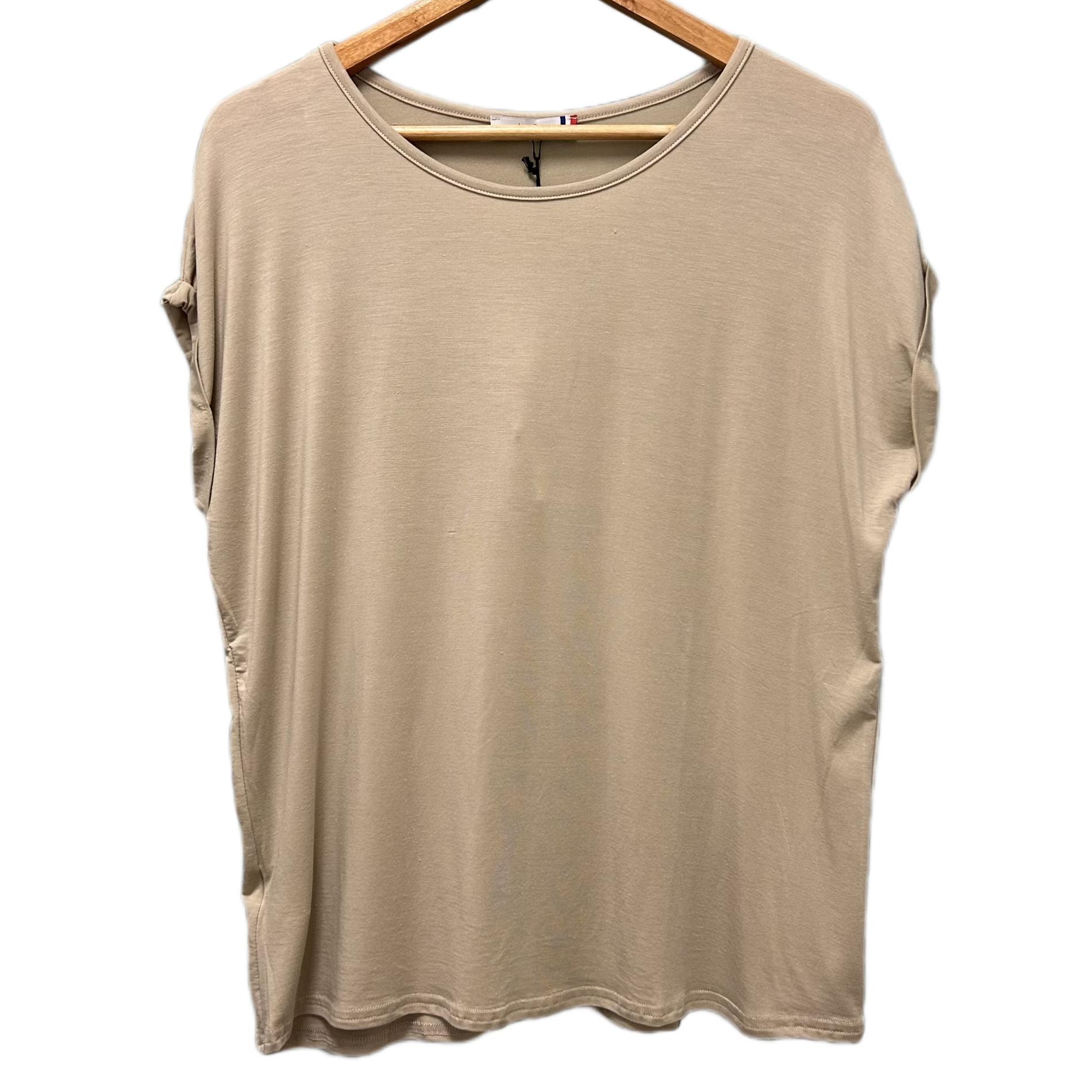 T-shirt manche courte retroussé