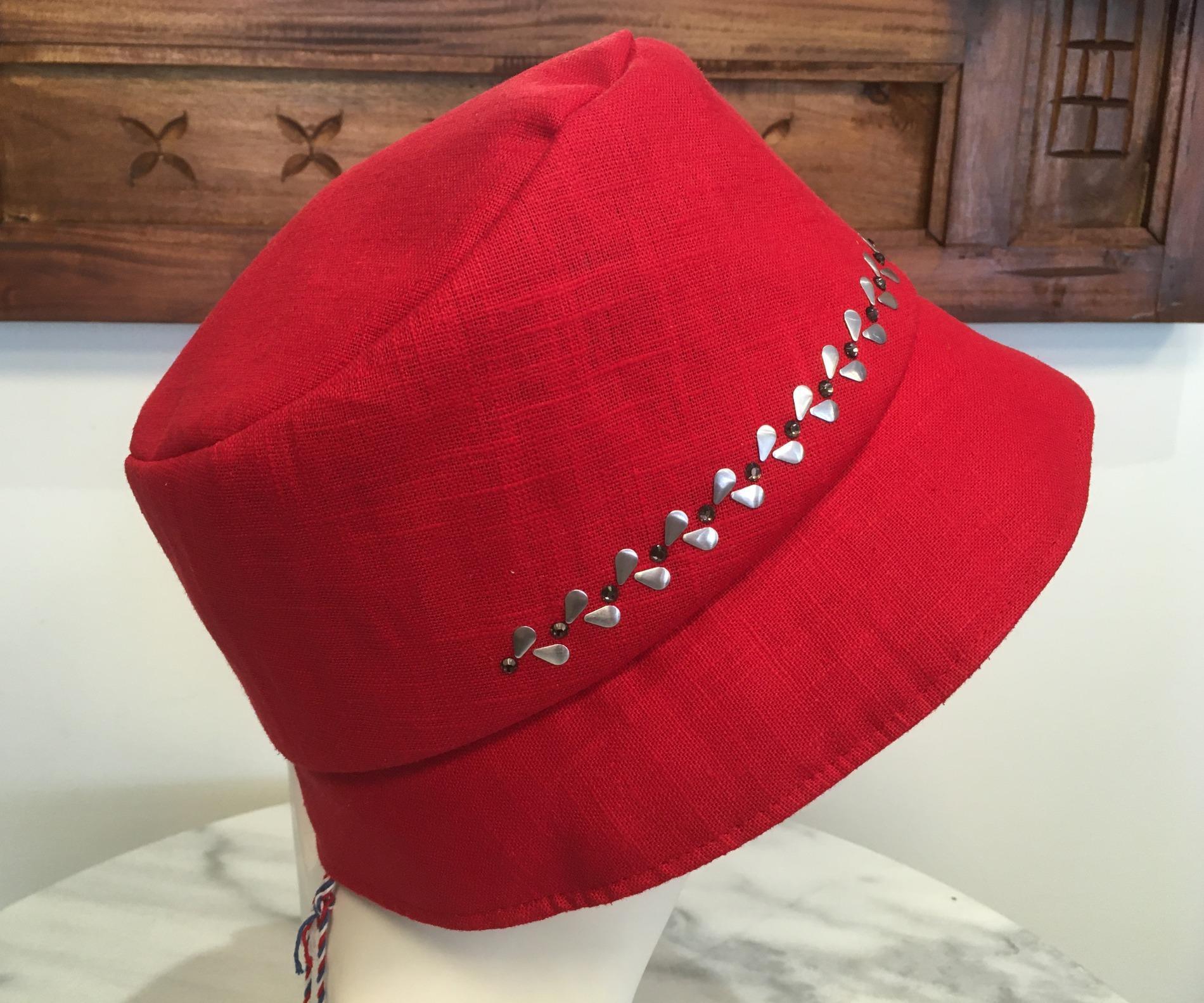 Chapeau cloche lin rouge