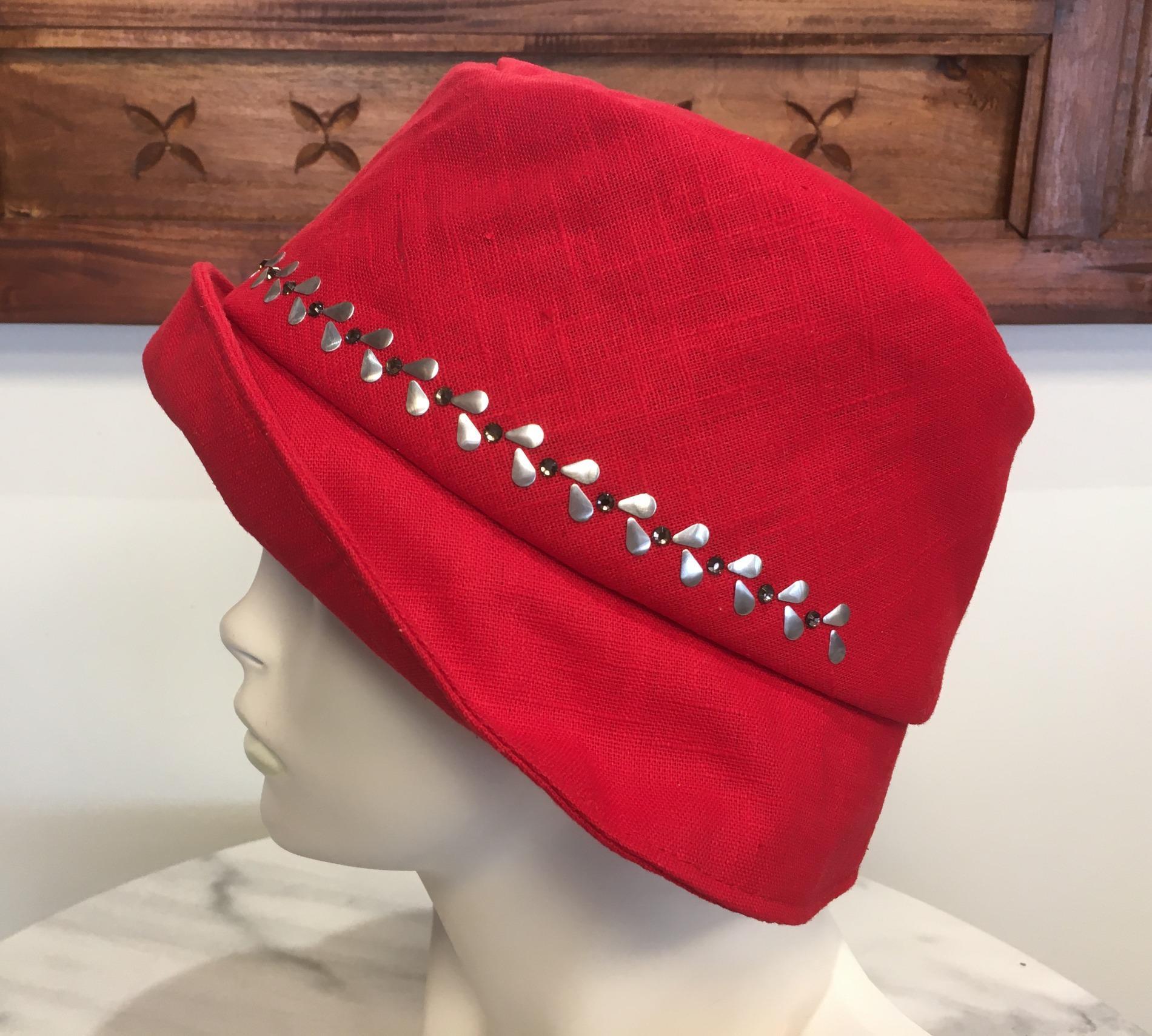 Chapeau cloche lin rouge