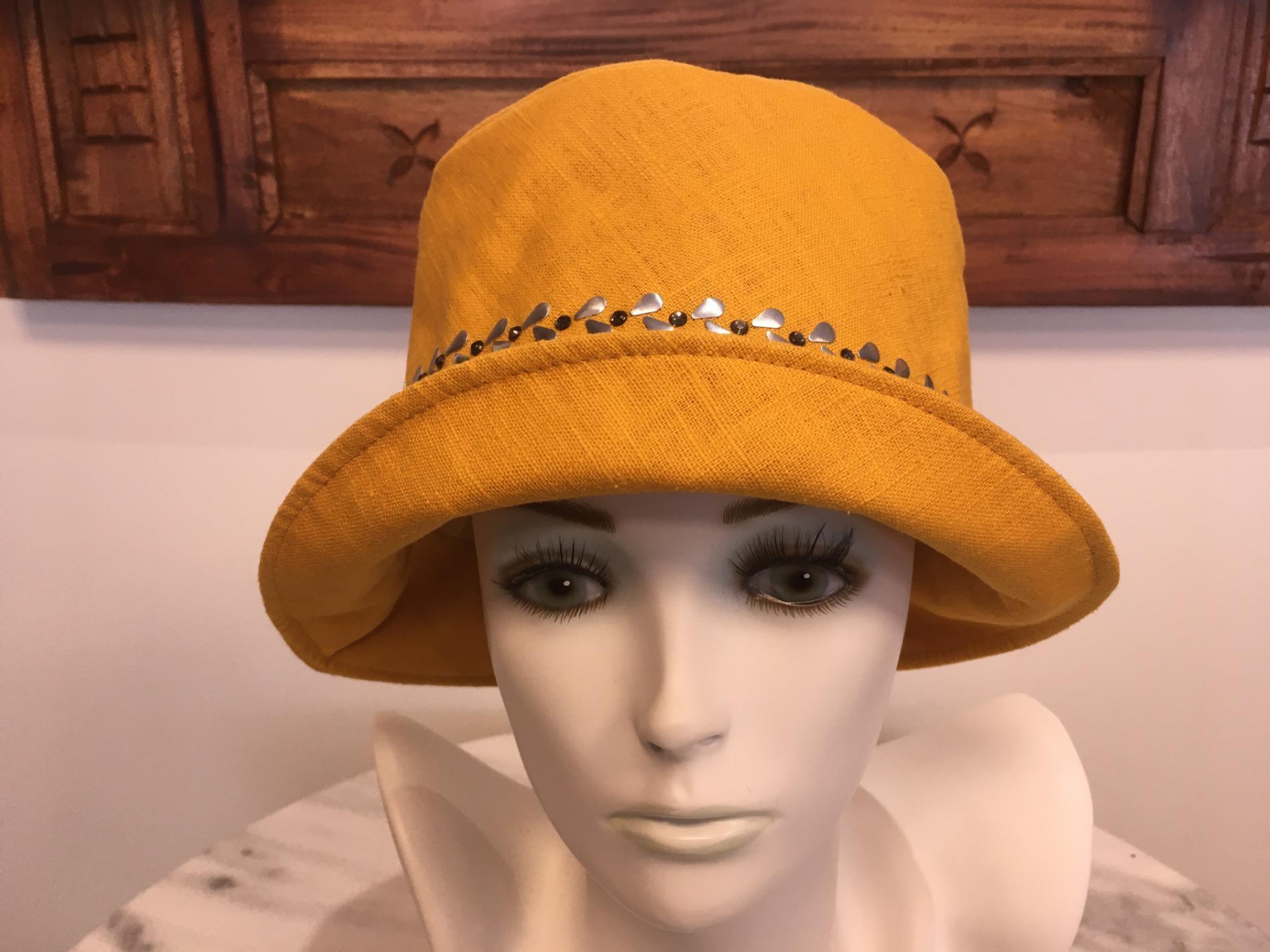 Chapeau cloche lin jaune