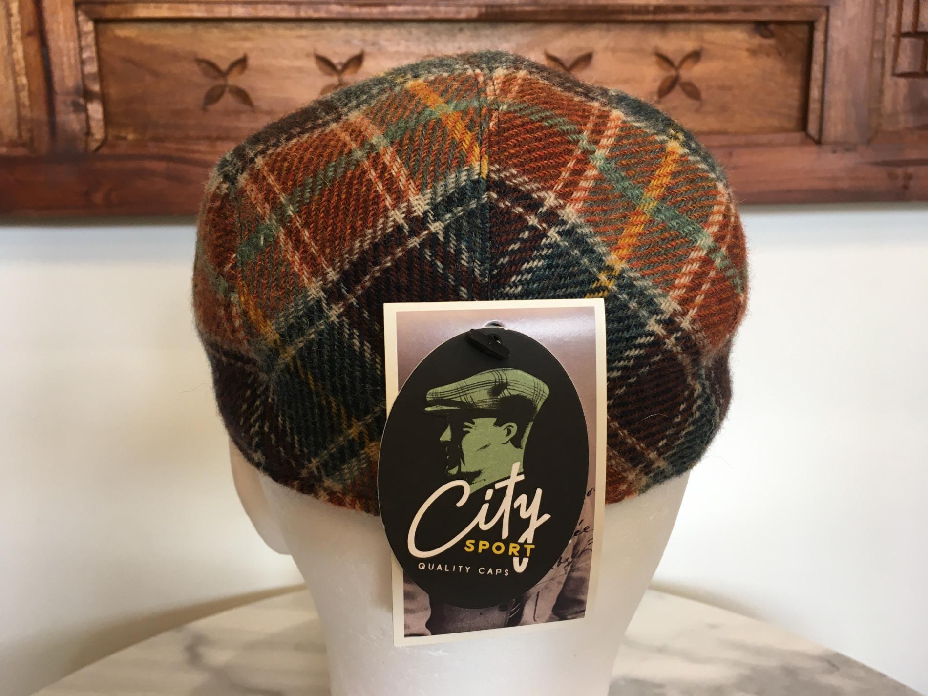 Casquette à carreaux en laine